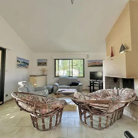 Spacieuse 9 Pers Avec Piscine Privee, Grand Jardin, Parking A - Fr-1-781-71 * Serignan