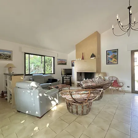 Holiday home Spacieuse 9 Pers Avec Piscine Privee, Grand Jardin, Parking A - Fr-1-781-71 Serignan